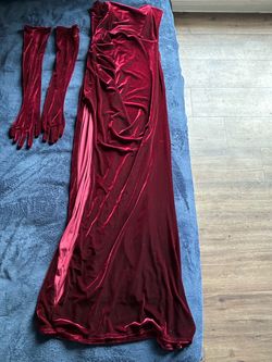 Dark red wine