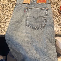 Levi Shorts 405 Standard  Size 44