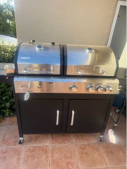 Gas and charcoal grill