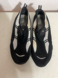 Water shoes