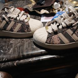 She'll Toe Camo Adidas Size 12