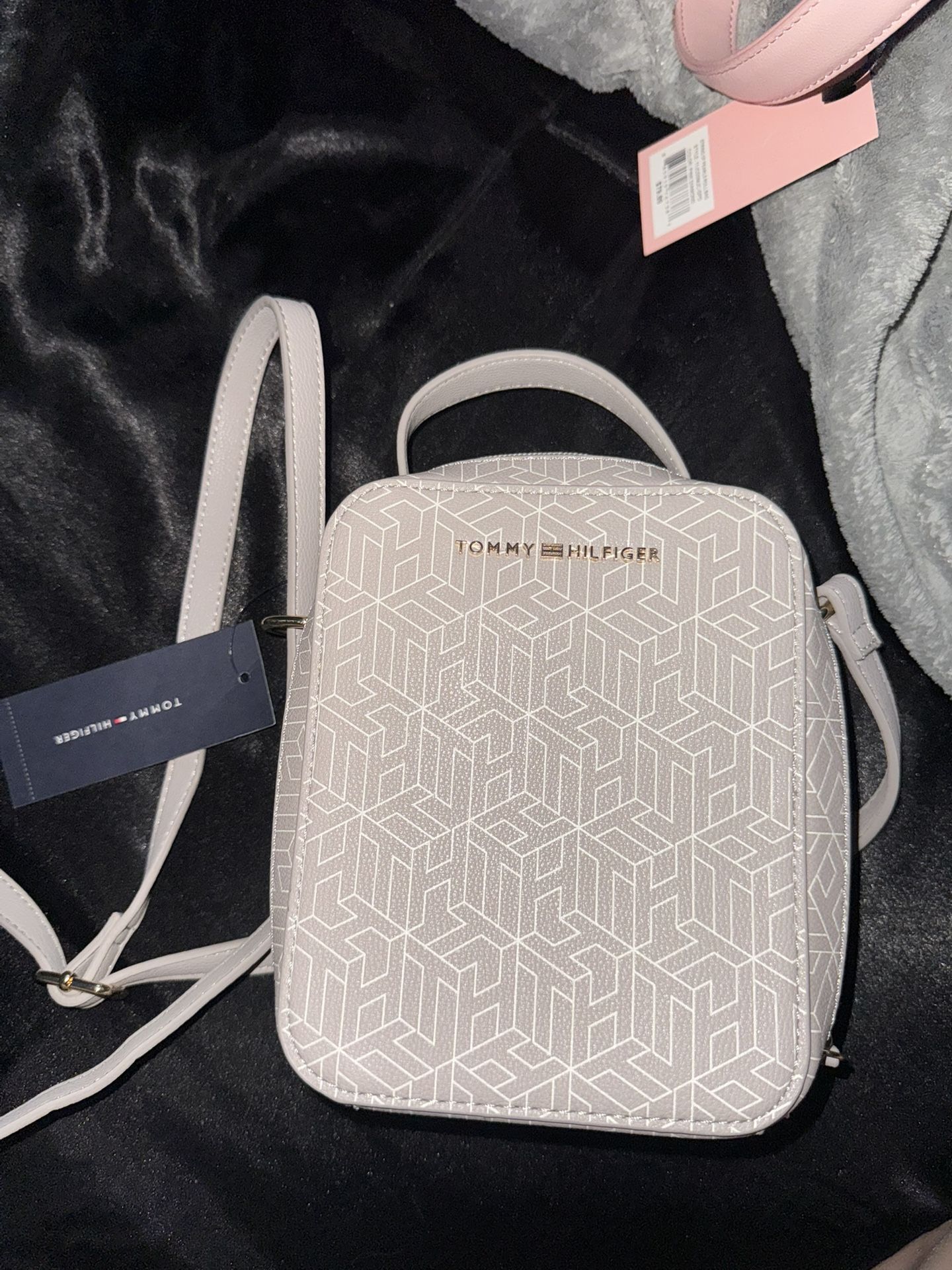 Tommy Hilfiger Bag