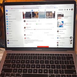 Apple MacBook Air (13", 2018)