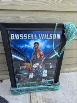 Autographed And Framed Russell Wilson Poster With Cert!!🔥🔥🤯