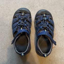 Keen Size 2 Boys Outdoor Sandals