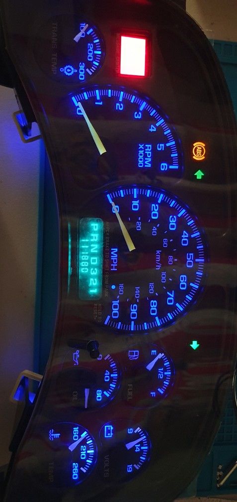 2002 CHEVY AVALANCHE CLUSTER