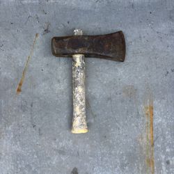 Vintage Stile Iron Axe