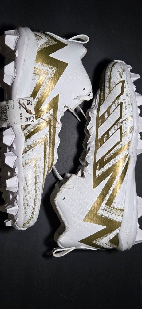 Adidas Freak Spark 23 Football Shoe, White/Gold Metallic,