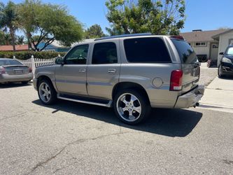 2003 Cadillac Escalade