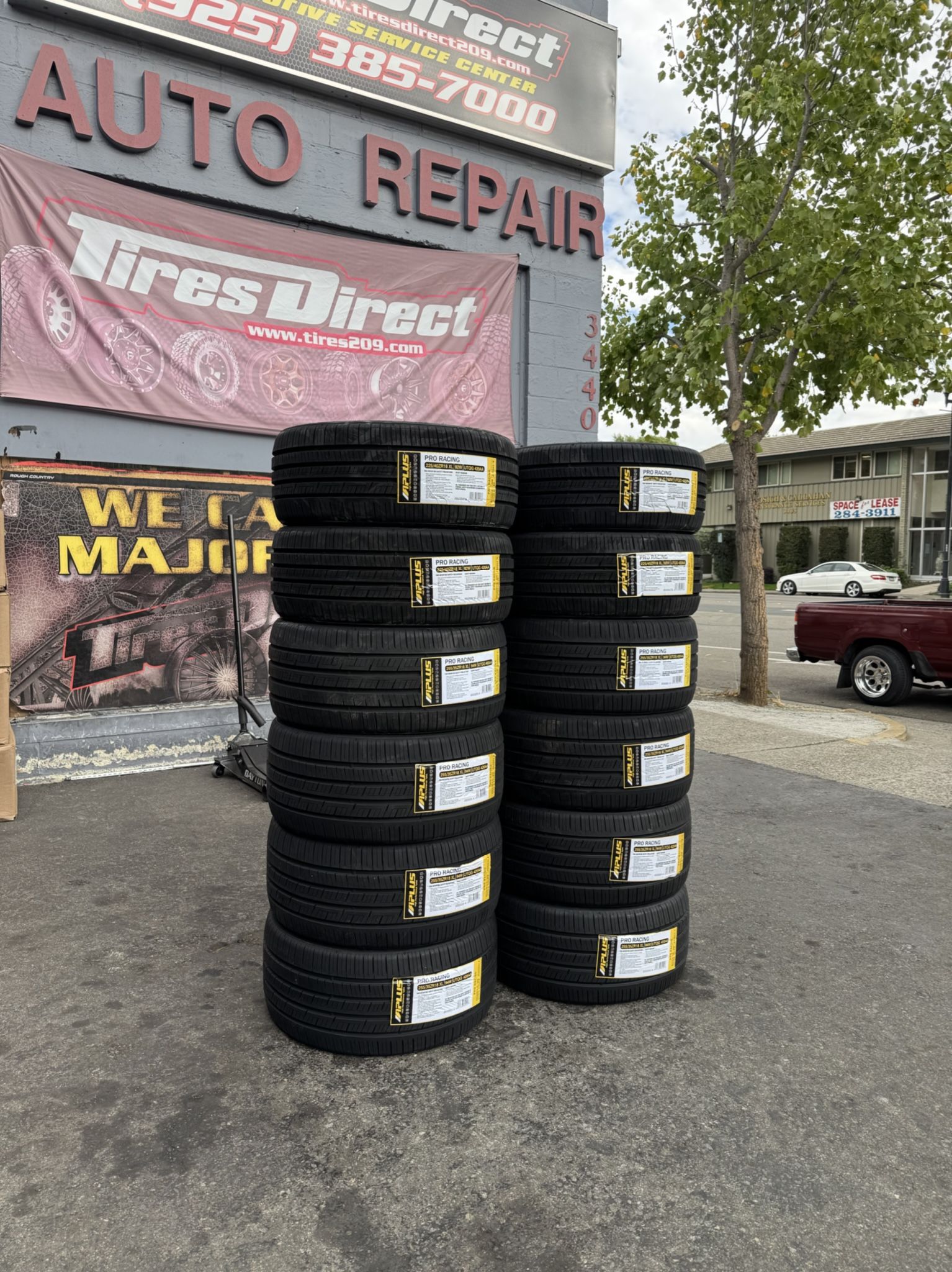 225-40-18 Tires 75$ Each