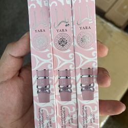 YARA ❌pink $14 Each Travel Size Latafa 🚨🚨❤️🔥❤️🔥