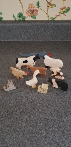 Wooden Farm Animals..Miniature