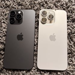 Like New Unlocked Apple 🍎 iPhone 15 Pro Max (Black or Natural Titanium) 256GB