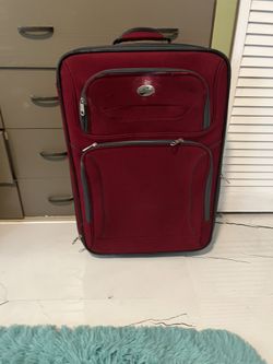 Regular Checking Suit Case In Good Condition 