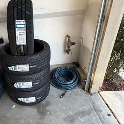 New Kumho Crugen HP71 Tires 265/35 R22 XL (Set of 4)