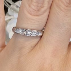 Platinum Ring Band With Natural Diamonds