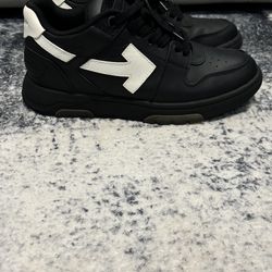 BLACK AND WHITE OFF WHITE SHOES
