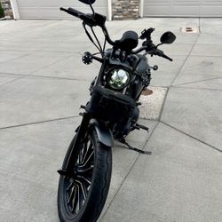 Harley Davidson Xl883n 