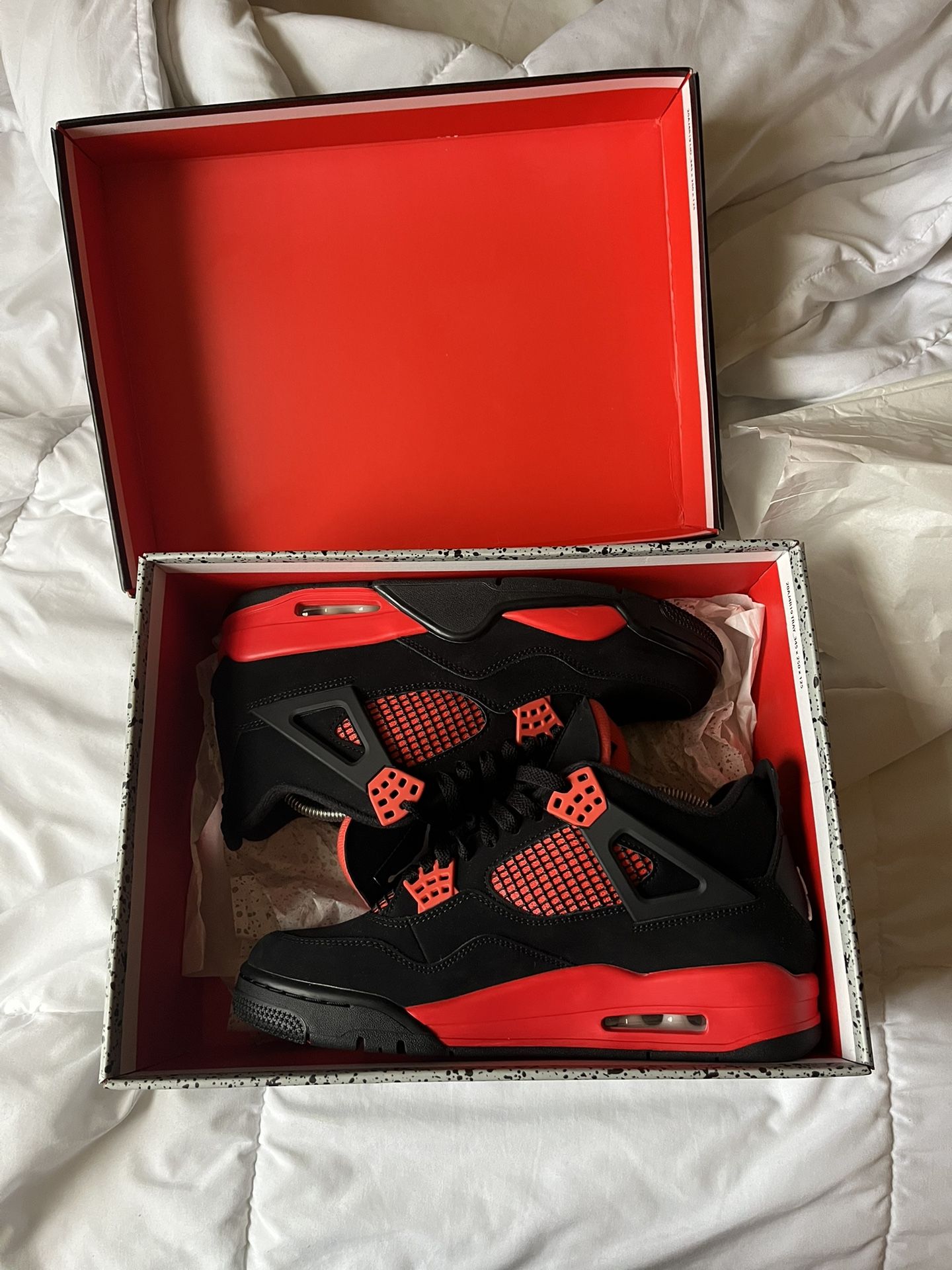 Jordan 4 Red Thunders Size 10