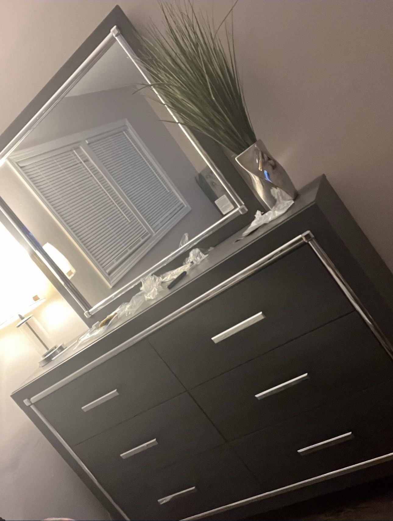 Gray dresser w/ mirror
