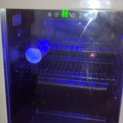 Mini Fridge 