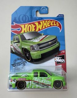 Hot Wheels Silverado Treasure Hunt