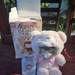 Nanci - Strawberry Truffle 