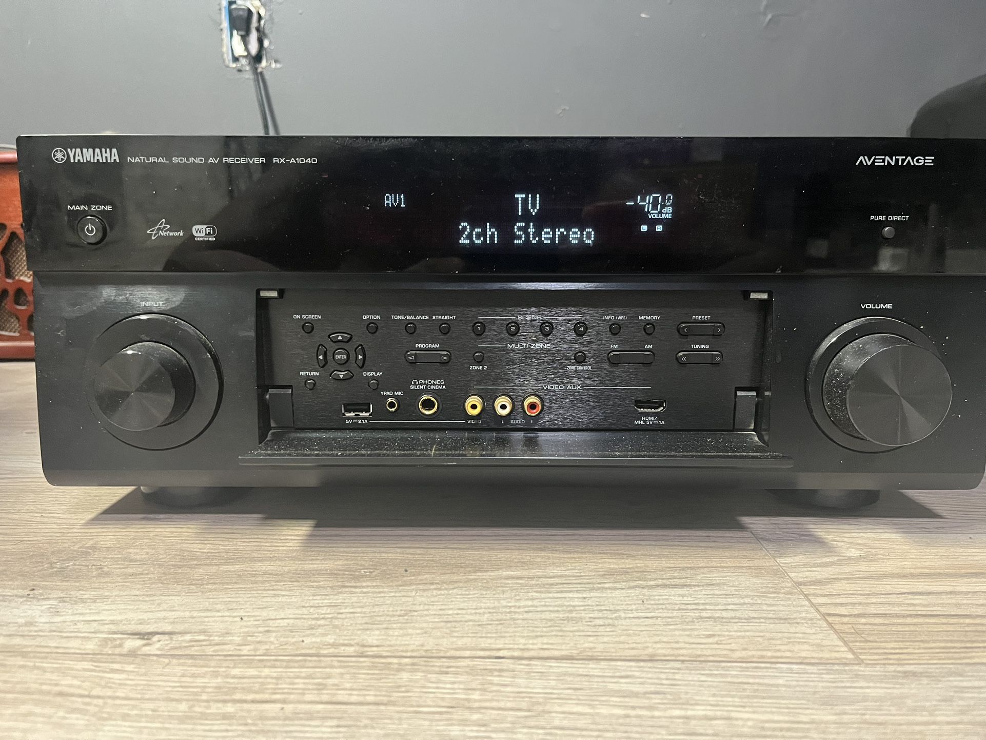 Yamaha RX - A1040 Receiver 
