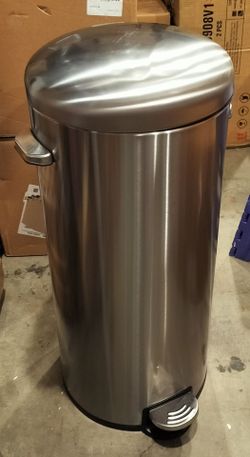 8 gallons stainless steel round trash can step on padel with inner basket/ see discription