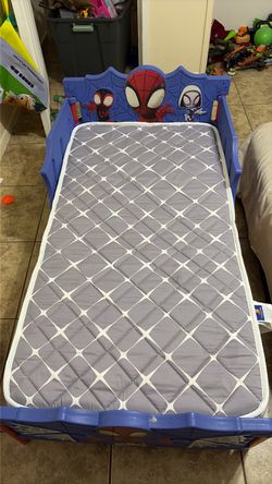 Toddler bed