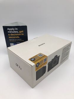 Sony a7V with 28-70mm Kit