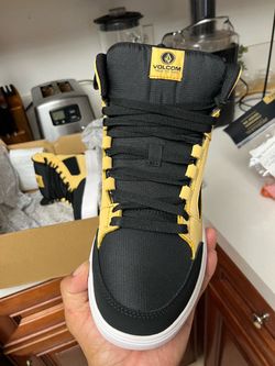 Composite toe shoes