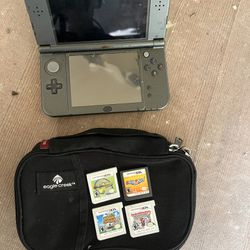 Nintendo 3DS For Sale With Four Games Charger And Case 