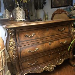 Beautiful Entrance Table  -buffet Table 