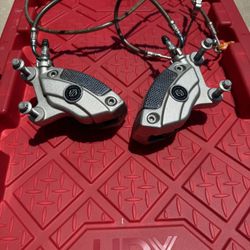 2009 Harley Davidson Road Glide Front Brake Calipers