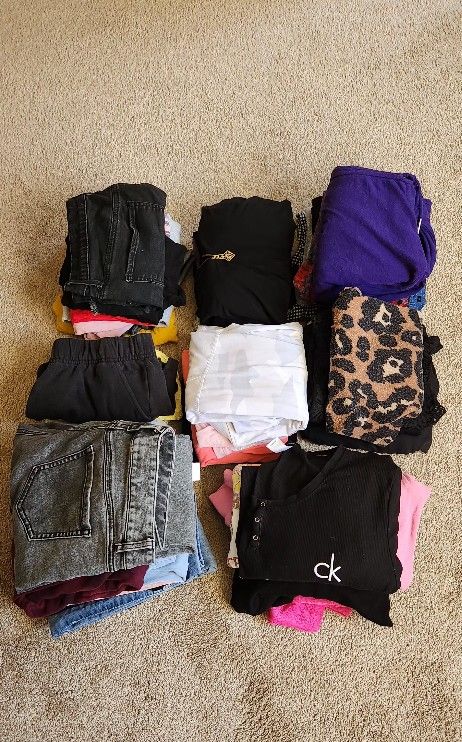 Huge Bundle Of Women Clothing