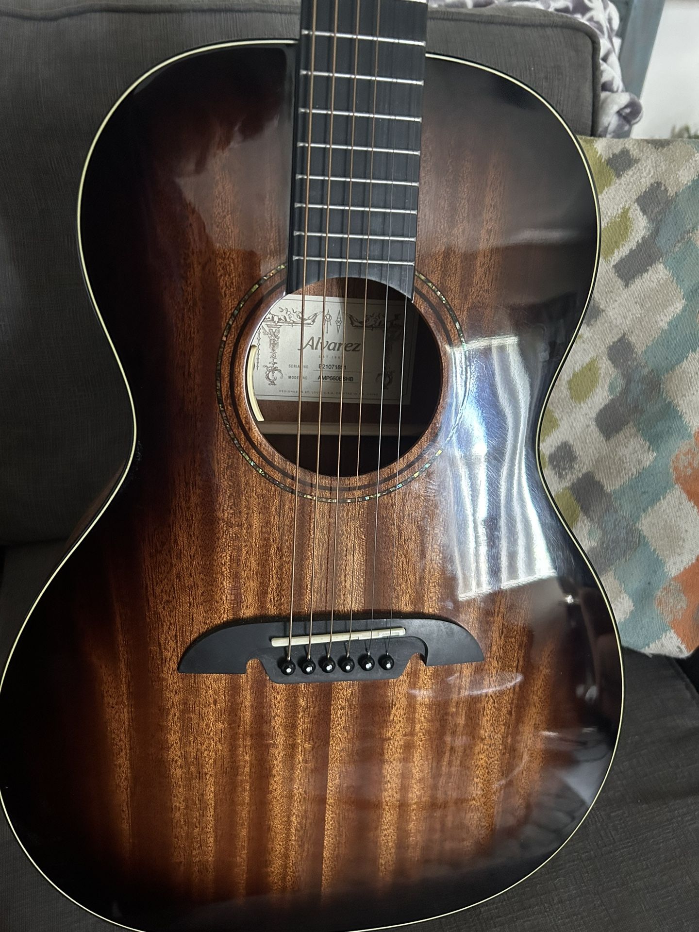Alvarez Artist Parlor Guitar—Like New