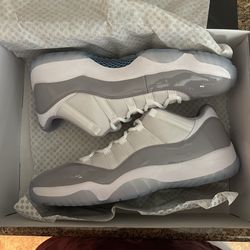 Air Jordan 11 RETRO LOW…..