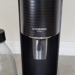 Terra Sparkling Water Maker (Black) with CO2 and Dishwasher Safe Bottle