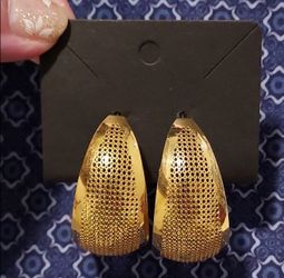 Gold Tone Mesh Hoop Earrings