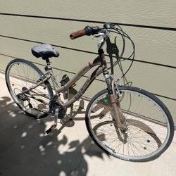 Schwinn Clear Creek Hybrid Bike