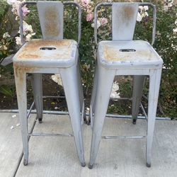 4 Outdoor Metal Barstools 