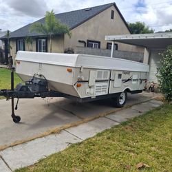 Pop up camper