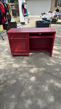 Red Desk great condition