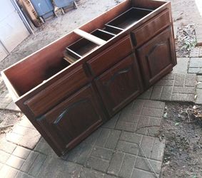 Bathroom cabinet
