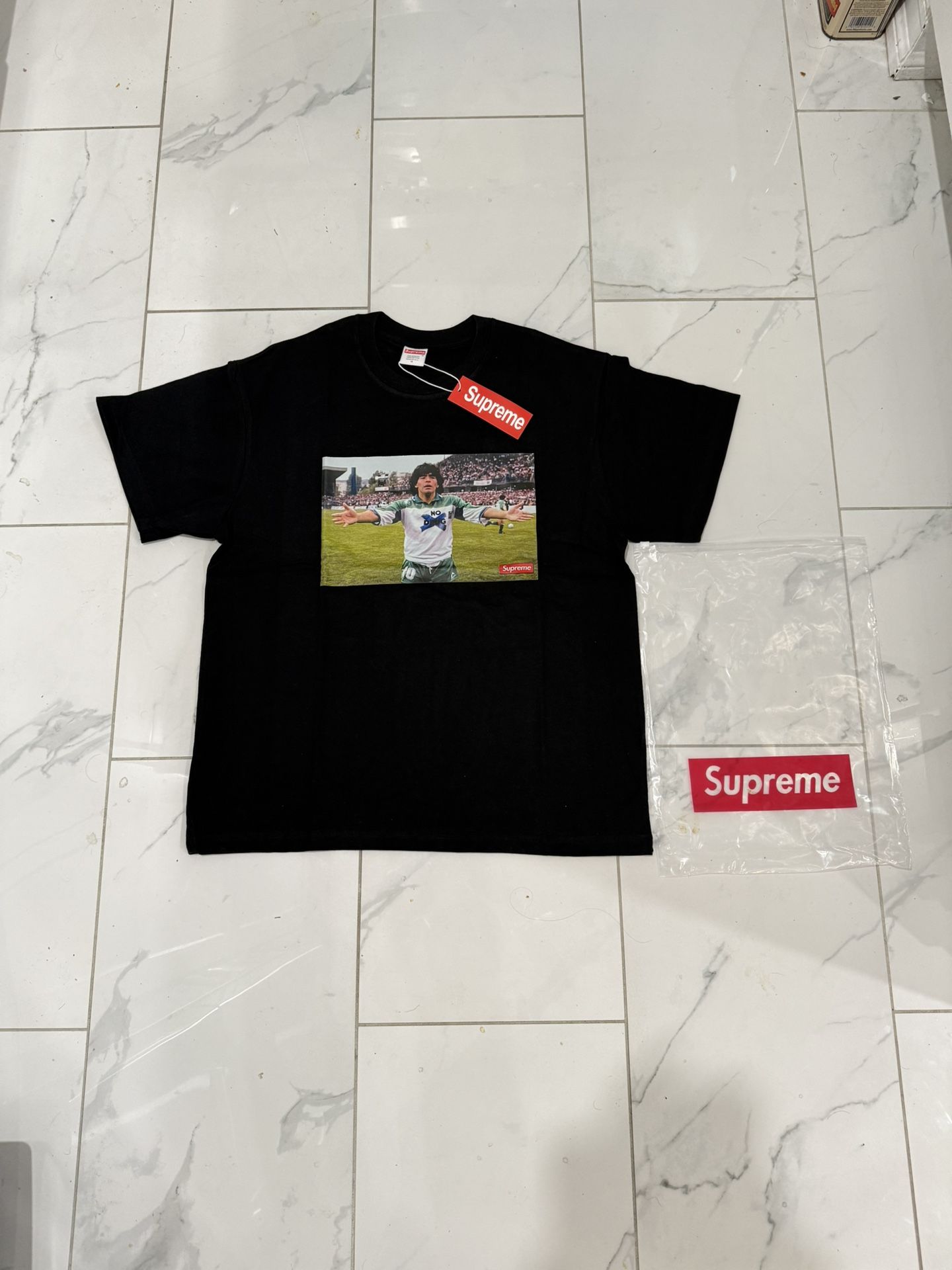 MARADONA SUPREME TEE SIZE M &L