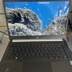 HP LAPTOP REFURB/ WITH UBUNTU