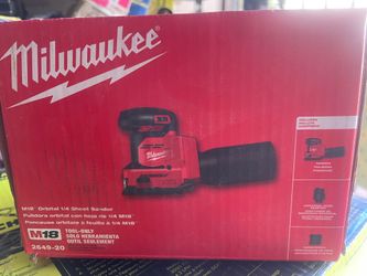 Milwaukee M18 Orbital 1/4 sheet sander