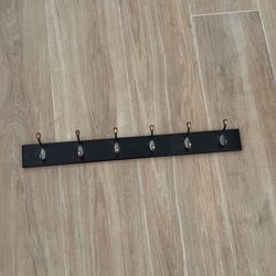 6 Hook Coat Rack
