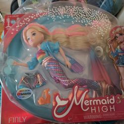 Mermaid High Finly Deluxe Mermaid Doll & Accessories with Removable Tail Kids 

